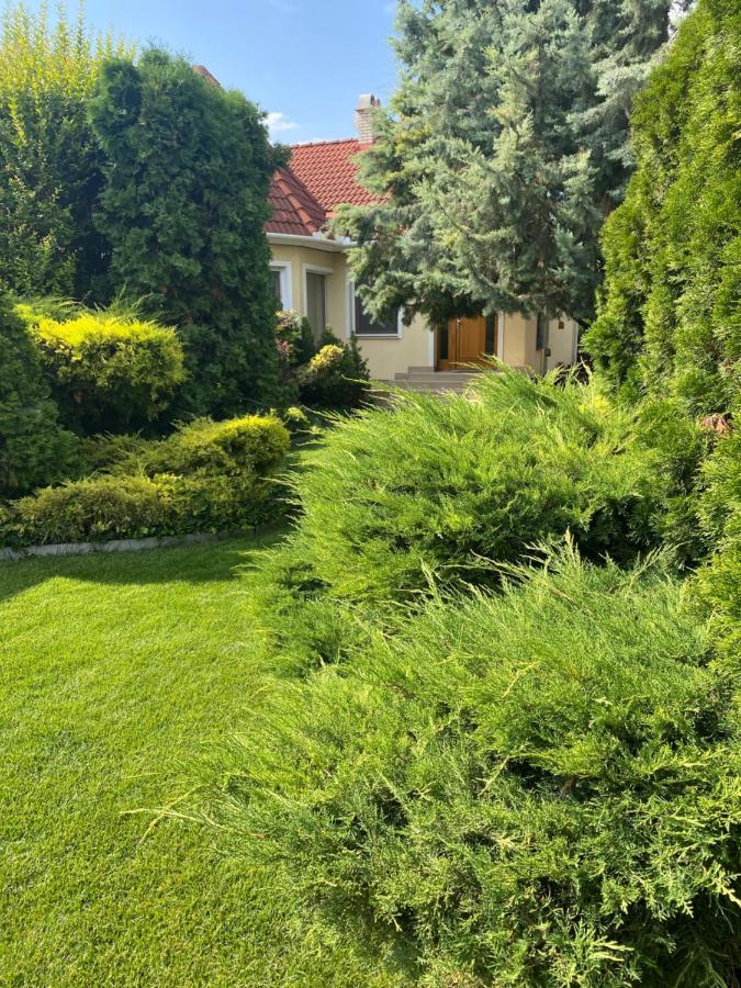 Villa Relax Apartman Gárdony Exterior photo