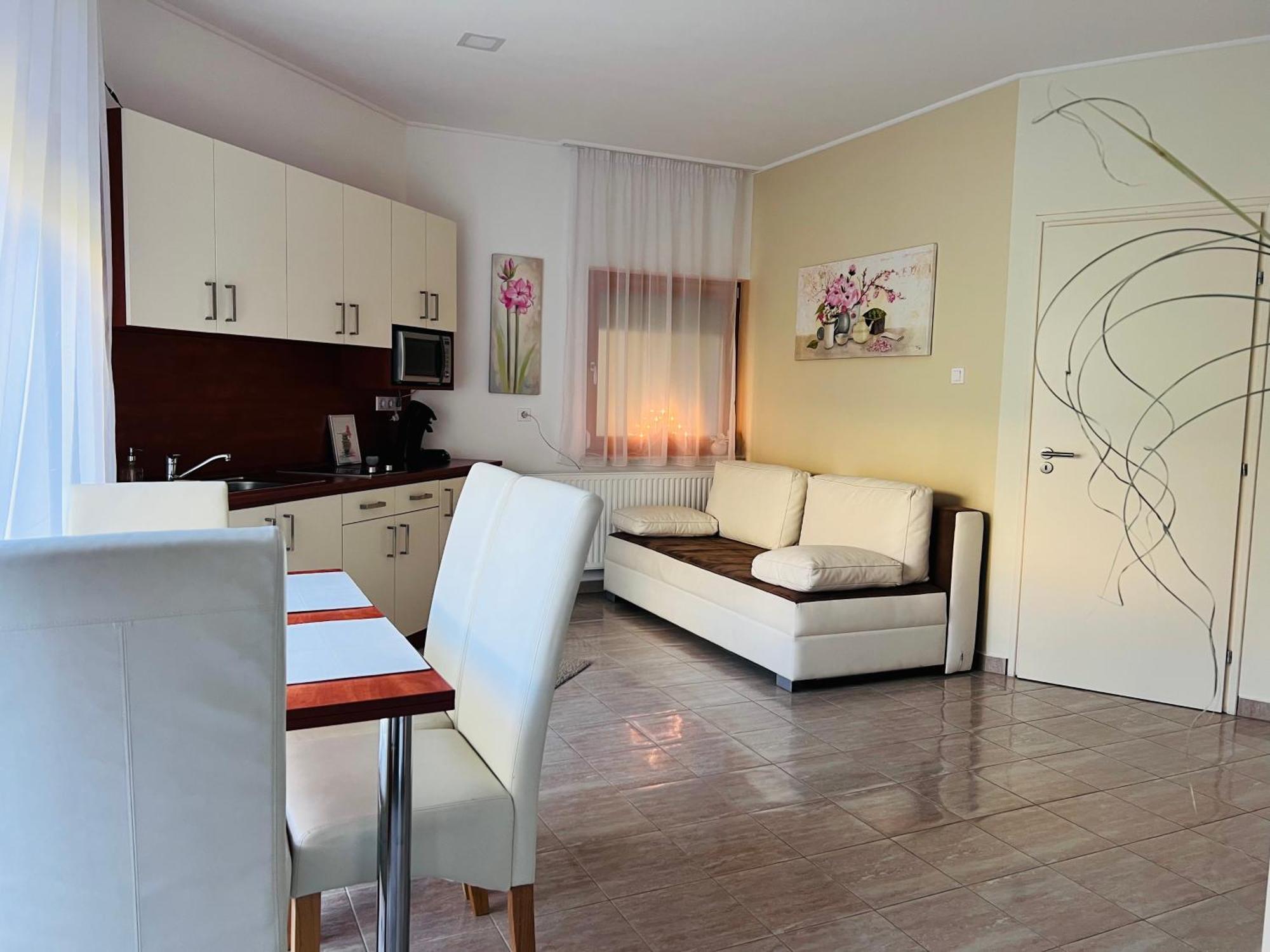 Villa Relax Apartman Gárdony Exterior photo